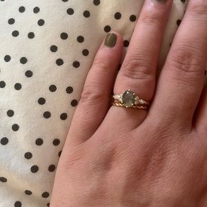 Moss agate engagement ring and wedding band